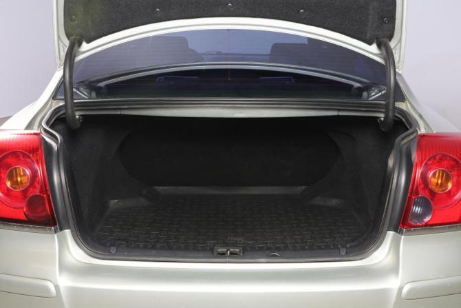 Toyota Avensis II с пробегом 2005 года, цена 699 000 рублей, 230011 км, седан, Автокод Объявления