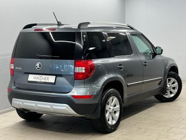Skoda Yeti I Рестайлинг с пробегом 2017 года, цена 1 030 000 рублей, 156334 км, внедорожник, Автокод Объявления