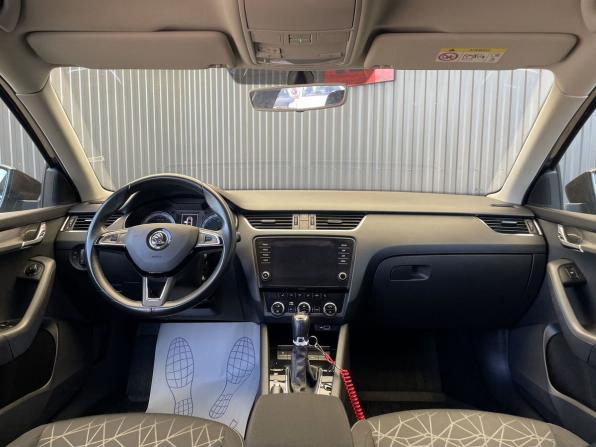 Skoda Octavia III (A7) Рестайлинг с пробегом 2019 года, цена 1 997 000 рублей, 61806 км, лифтбек, Автокод Объявления