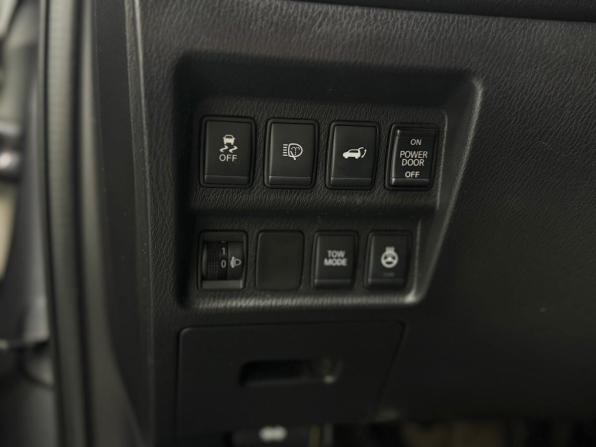 Nissan Pathfinder IV с пробегом 2015 года, цена 1 849 000 рублей, 141000 км, внедорожник, Автокод Объявления