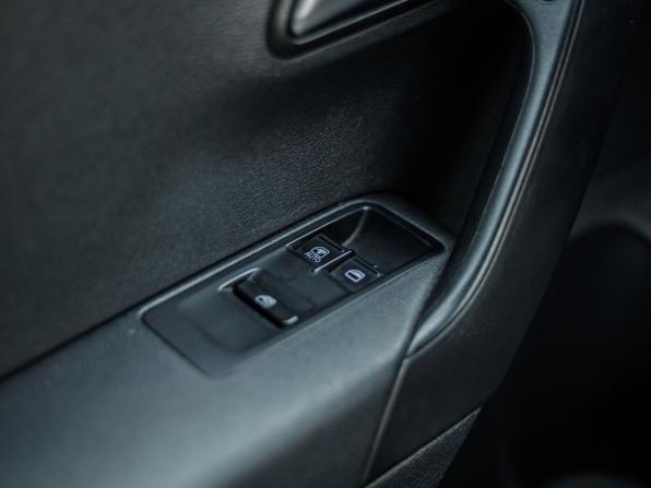 Volkswagen Polo V с пробегом 2015 года, цена 750 000 рублей, 274335 км, седан, Автокод Объявления