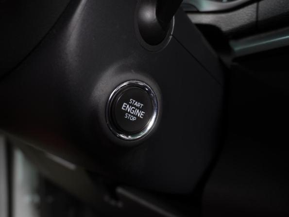 Skoda Karoq I с пробегом 2022 года, цена 2 380 000 рублей, 39039 км, внедорожник, Автокод Объявления
