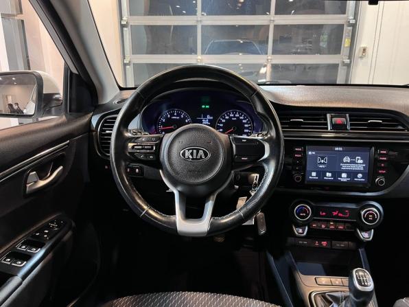 Kia Rio IV с пробегом 2018 года, цена 1 380 000 рублей, 100106 км, седан, Автокод Объявления