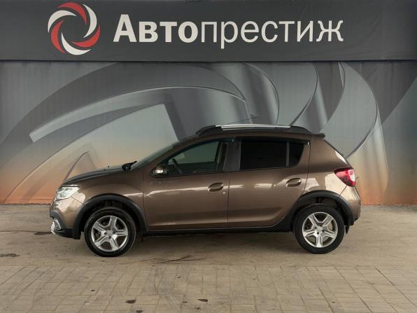 Renault Sandero II Рестайлинг с пробегом 2020 года, цена 1 097 000 рублей, 50300 км, хэтчбек, Автокод Объявления