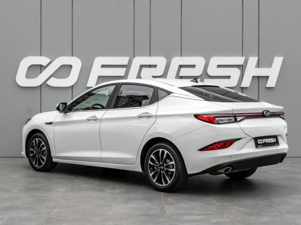 JAC J7 I с пробегом 2023 года, цена 1 420 000 рублей, 44774 км, лифтбек, Автокод Объявления