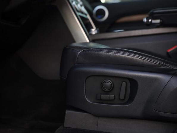 Land Rover Discovery V с пробегом 2018 года, цена 3 699 000 рублей, 161893 км, внедорожник, Автокод Объявления