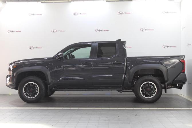 Toyota Tacoma IV с пробегом 2024 года, цена 8 990 000 рублей, 291 км, offers.body_type.unknown, Автокод Объявления