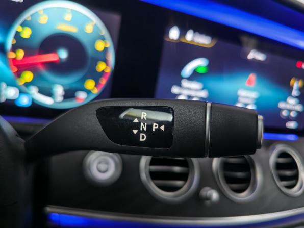 Mercedes-Benz E-Класс V (W213 S213 C238) Рестайлинг с пробегом 2020 года, цена 4 190 000 рублей, 89147 км, седан, Автокод Объявления