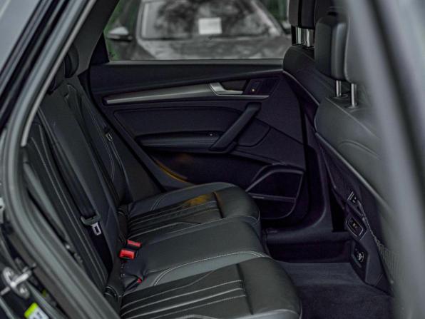 Audi Q5 II (FY) Рестайлинг с пробегом 2023 года, цена 4 800 000 рублей, 5498 км, внедорожник, Автокод Объявления