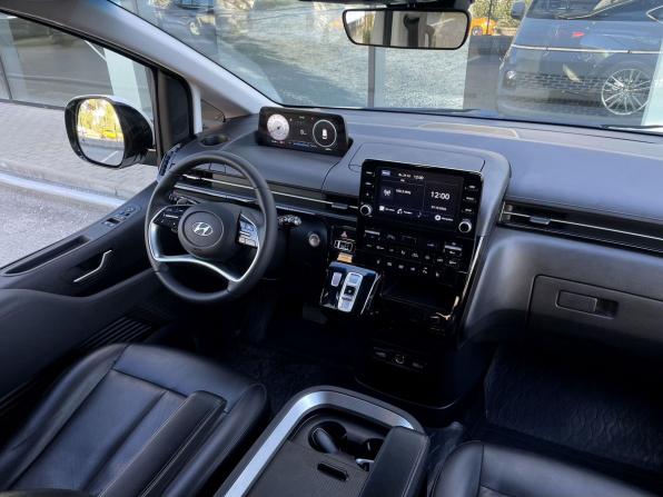 Hyundai Staria I с пробегом 2022 года, цена 4 850 000 рублей, 66859 км, минивэн, Автокод Объявления