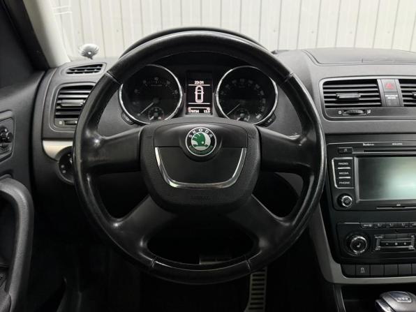 Skoda Yeti I с пробегом 2012 года, цена 858 000 рублей, 179734 км, внедорожник, Автокод Объявления
