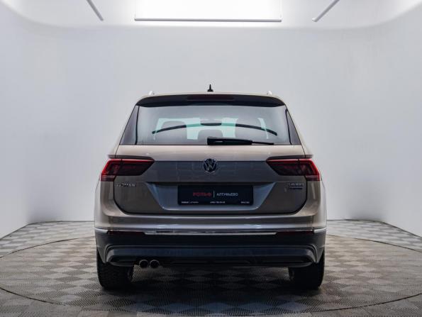 Volkswagen Tiguan II с пробегом 2017 года, цена 2 868 000 рублей, 99632 км, внедорожник, Автокод Объявления