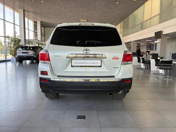 Toyota Highlander II (XU40) Рестайлинг с пробегом 2011 года, цена 1 725 000 рублей, 210000 км, внедорожник, Автокод Объявления