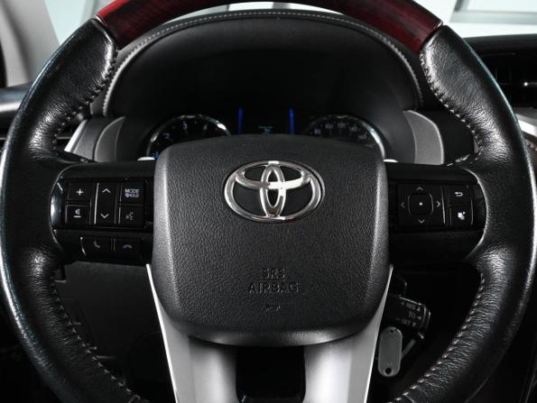 Toyota Fortuner II с пробегом 2019 года, цена 3 250 000 рублей, 134175 км, внедорожник, Автокод Объявления