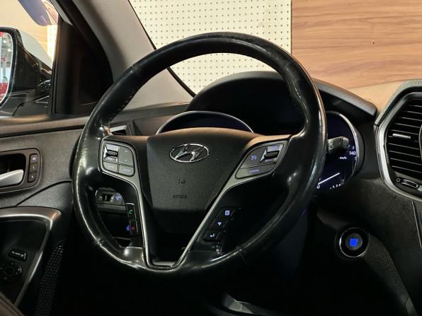 Hyundai Santa Fe III Рестайлинг с пробегом 2017 года, цена 2 335 000 рублей, 159094 км, внедорожник, Автокод Объявления