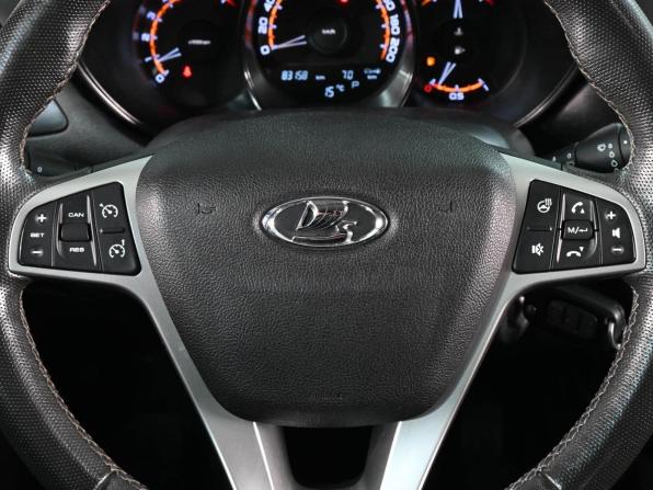 Lada (ВАЗ) Vesta I с пробегом 2020 года, цена 1 249 000 рублей, 83158 км, седан, Автокод Объявления