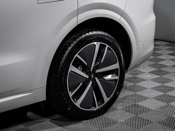 Li Auto (Lixiang) L6 с пробегом 2025 года, цена 5 760 000 рублей, 11700 км, внедорожник, Автокод Объявления