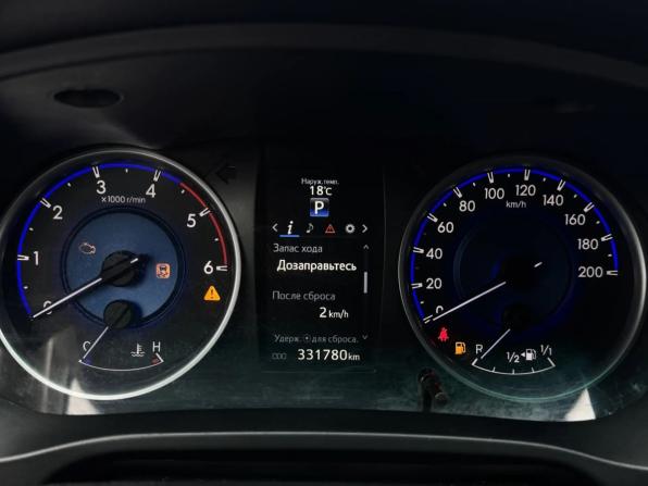 Toyota Hilux VIII с пробегом 2017 года, цена 2 549 000 рублей, 331778 км, offers.body_type.unknown, Автокод Объявления