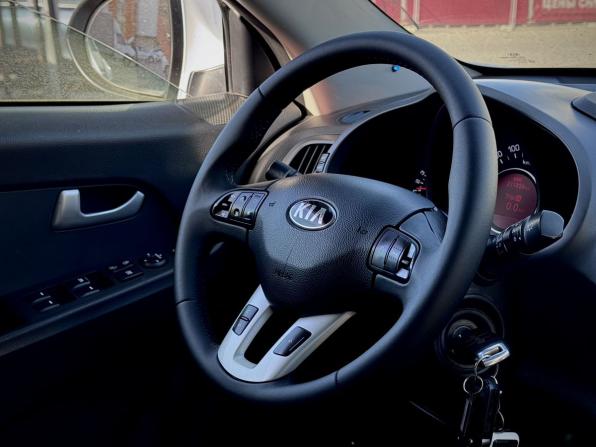 Kia Sportage III с пробегом 2013 года, цена 1 120 000 рублей, 211323 км, внедорожник, Автокод Объявления