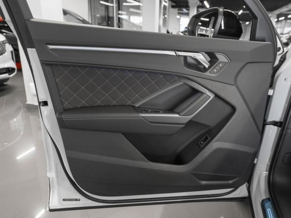 Audi Q3 II (F3) с пробегом 2025 года, цена 4 850 000 рублей, 50 км, внедорожник, Автокод Объявления