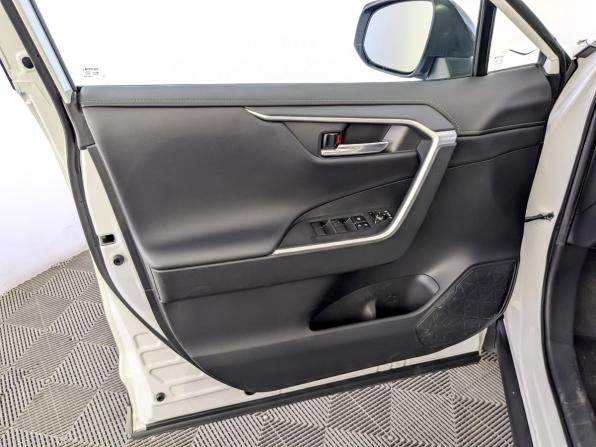 Toyota RAV4 V (XA50) с пробегом 2022 года, цена 3 730 000 рублей, 35775 км, внедорожник, Автокод Объявления