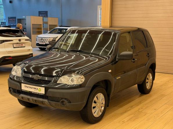Chevrolet Niva I Рестайлинг с пробегом 2017 года, цена 559 000 рублей, 127000 км, внедорожник, Автокод Объявления