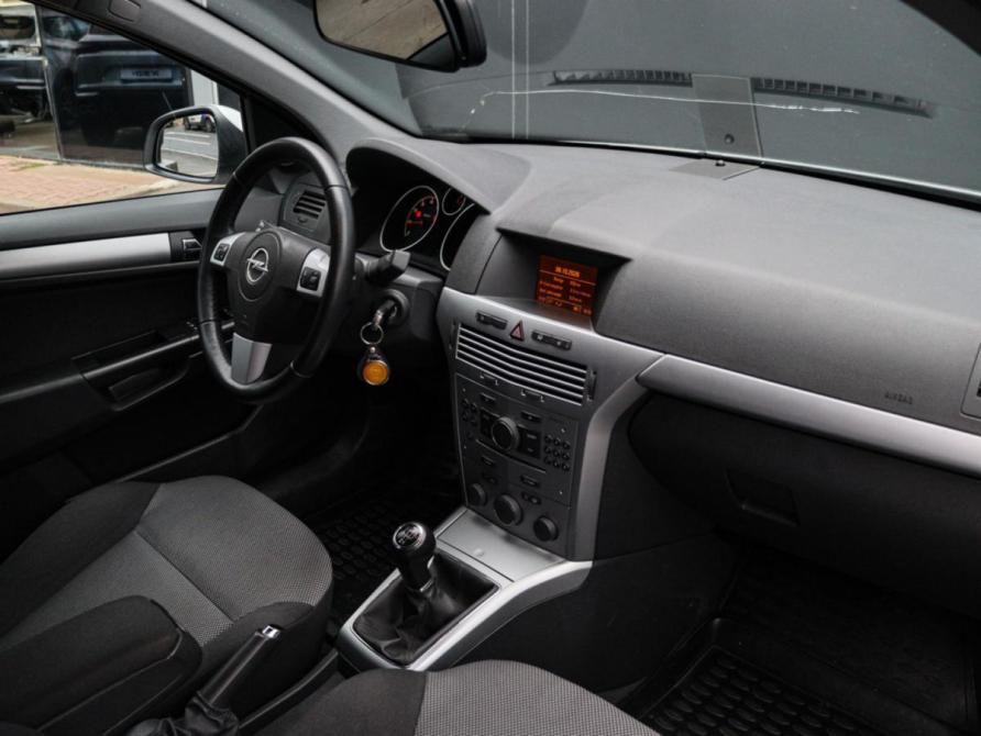 Opel Astra H Рестайлинг Москва  - изображение 7