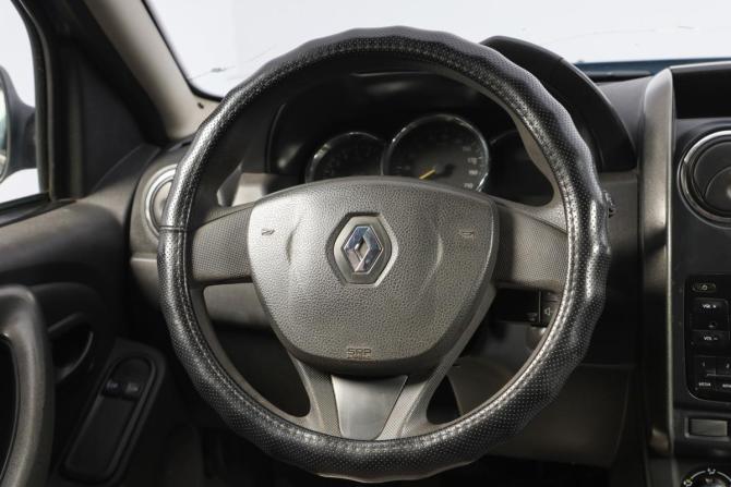 Renault Duster I Рестайлинг с пробегом 2017 года, цена 899 000 рублей, 211100 км, внедорожник, Автокод Объявления