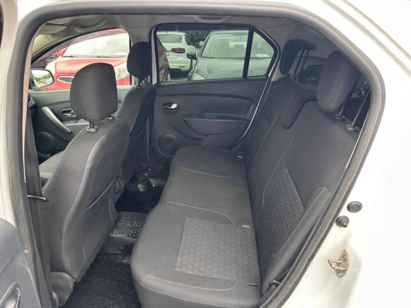 Renault Logan II с пробегом 2015 года, цена 654 500 рублей, 132222 км, седан, Автокод Объявления