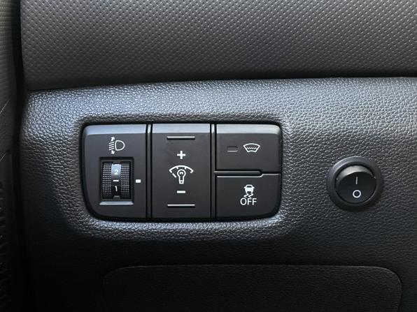 Hyundai Creta I с пробегом 2018 года, цена 1 825 000 рублей, 97722 км, внедорожник, Автокод Объявления