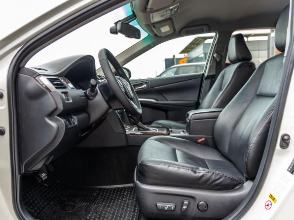 Toyota Camry VII (XV50) Рестайлинг с пробегом 2016 года, цена 2 098 000 рублей, 173000 км, седан, Автокод Объявления