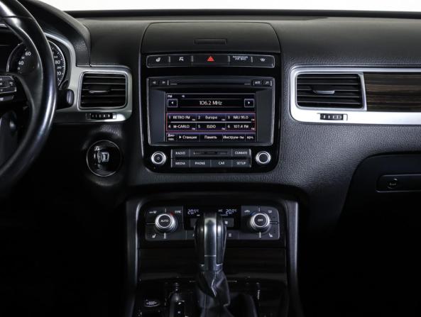 Volkswagen Touareg II Рестайлинг с пробегом 2015 года, цена 2 690 000 рублей, 213533 км, внедорожник, Автокод Объявления