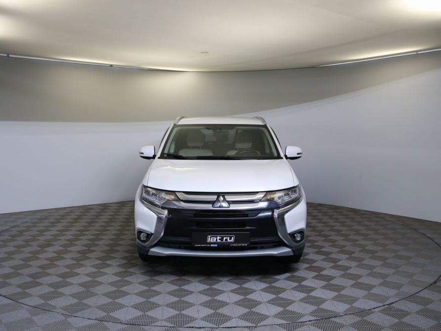 Mitsubishi Outlander III Рестайлинг 2 Санкт-Петербург  - изображение 2