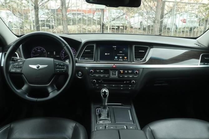 Hyundai Genesis II с пробегом 2016 года, цена 1 664 000 рублей, 114610 км, седан, Автокод Объявления
