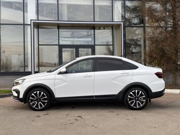 Lada (ВАЗ) Vesta I Рестайлинг (NG) с пробегом 2024 года, цена 1 319 000 рублей, 52000 км, седан, Автокод Объявления