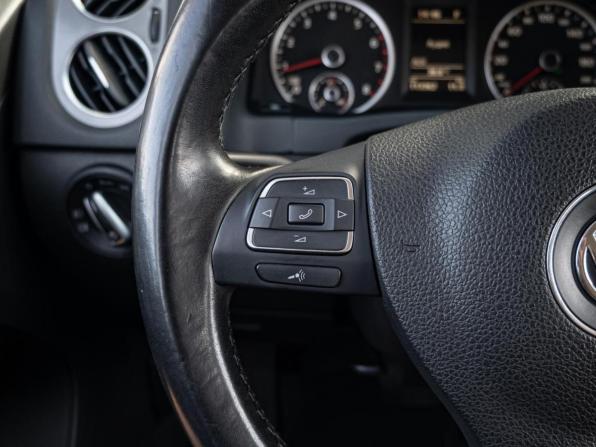 Volkswagen Tiguan I с пробегом 2011 года, цена 1 250 000 рублей, 113362 км, внедорожник, Автокод Объявления