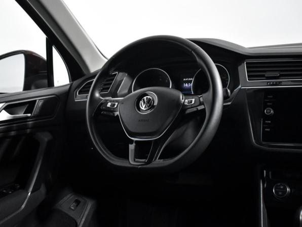 Volkswagen Tiguan II с пробегом 2020 года, цена 2 560 000 рублей, 54300 км, внедорожник, Автокод Объявления