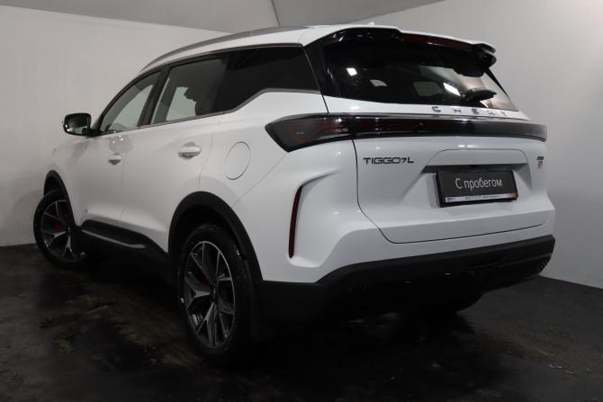Chery Tiggo 7L с пробегом 2024 года, цена 2 339 000 рублей, 1000 км, внедорожник, Автокод Объявления