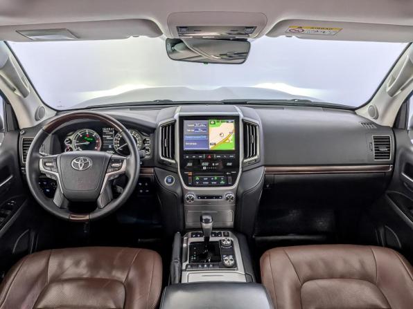 Toyota Land Cruiser 200 Series Рестайлинг 2 с пробегом 2016 года, цена 7 460 000 рублей, 84292 км, внедорожник, Автокод Объявления