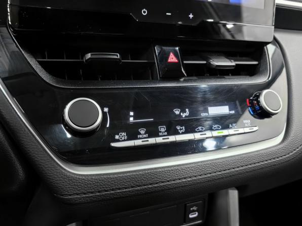 Toyota Corolla Cross I с пробегом 2024 года, цена 2 850 000 рублей, 29725 км, внедорожник, Автокод Объявления