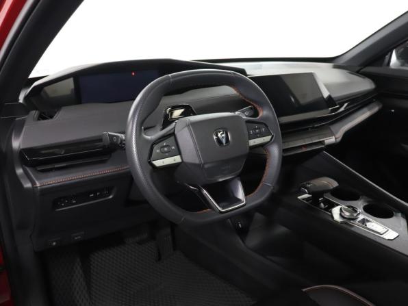 Changan UNI-V I с пробегом 2024 года, цена 2 244 000 рублей, 43088 км, лифтбек, Автокод Объявления