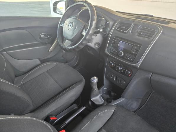 Renault Sandero II с пробегом 2016 года, цена 949 000 рублей, 132000 км, хэтчбек, Автокод Объявления