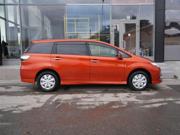 Toyota Wish II Рестайлинг с пробегом 2012 года, цена 1 390 000 рублей, 114666 км, минивэн, Автокод Объявления