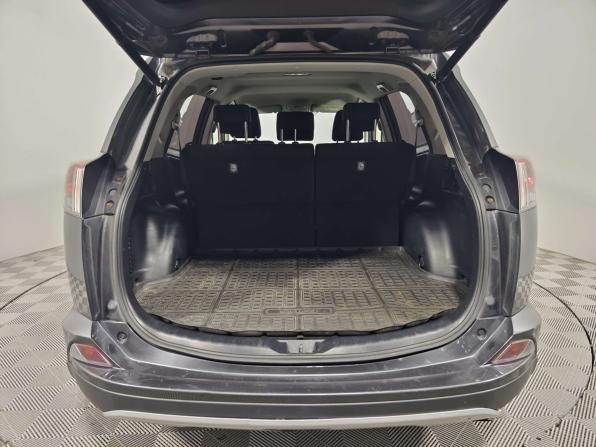 Toyota RAV4 IV (XA40) Рестайлинг с пробегом 2016 года, цена 2 555 000 рублей, 100000 км, внедорожник, Автокод Объявления