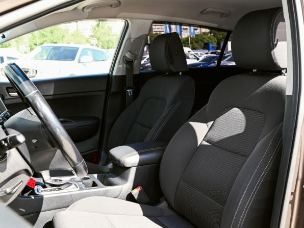 Kia Sportage IV Рестайлинг с пробегом 2018 года, цена 2 299 000 рублей, 68000 км, внедорожник, Автокод Объявления