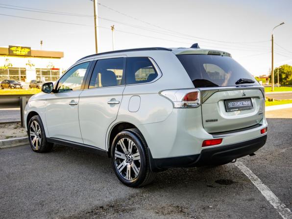 Mitsubishi Outlander III с пробегом 2013 года, цена 1 848 000 рублей, 154031 км, внедорожник, Автокод Объявления