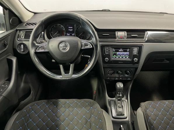 Skoda Rapid I с пробегом 2015 года, цена 890 000 рублей, 176991 км, лифтбек, Автокод Объявления