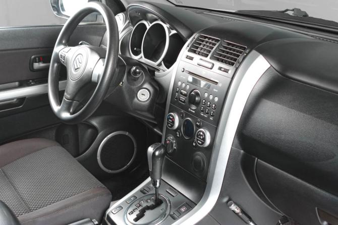 Suzuki Grand Vitara II Рестайлинг с пробегом 2011 года, цена 1 069 000 рублей, 213000 км, внедорожник, Автокод Объявления