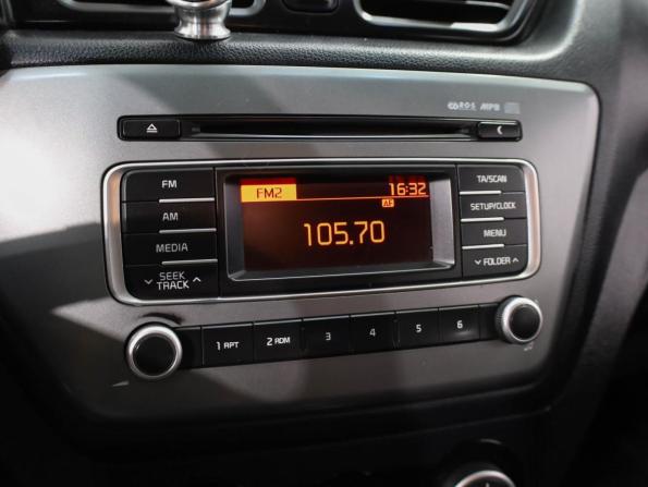 Kia Rio III Рестайлинг с пробегом 2016 года, цена 1 015 000 рублей, 94443 км, седан, Автокод Объявления