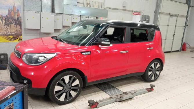 Kia Soul II Рестайлинг с пробегом 2017 года, цена 1 295 000 рублей, 214616 км, хэтчбек, Автокод Объявления